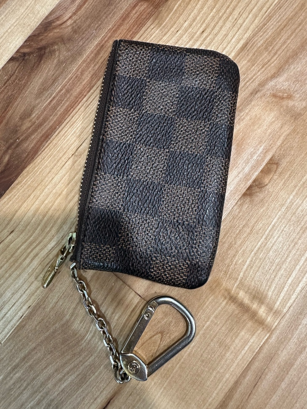 Louis Vuitton Damier Ebene Key Pouch; Pre-loved - Picture 2 of 11